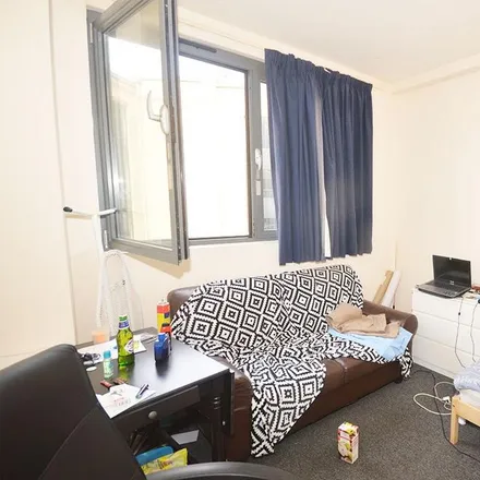 Rent this 1 bed apartment on 51 London Road in Bedford Place, Southampton