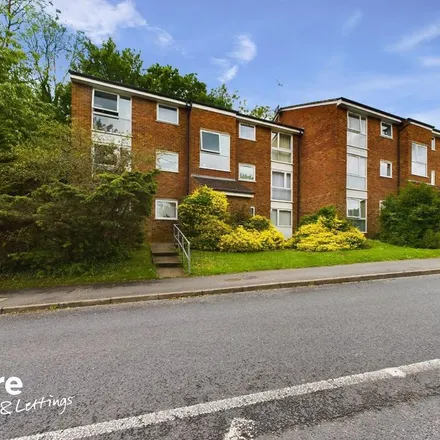 Rent this 2 bed apartment on Shenley Road in Hemel Hempstead, HP2 7QJ