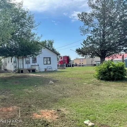 Image 8 - South Ward School, South Wall Street, Shamrock, Wheeler County, TX 79079, USA - House for sale