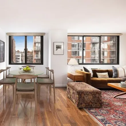 Image 4 - 16 West 16th Street, New York, NY 10011, USA - Apartment for sale