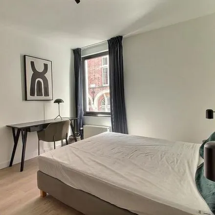 Rent this 2 bed apartment on Rue du Poinçon - Priemstraat 51 in 1000 Brussels, Belgium