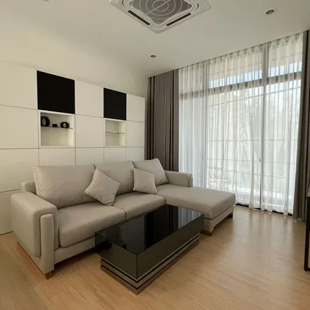Rent this 3 bed townhouse on unnamed road in Suan Luang District, Bangkok 10250