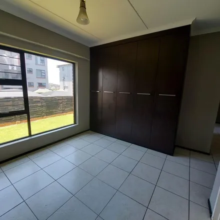 Image 3 - Carlin Terrace, Townsview, Johannesburg, 2001, South Africa - Townhouse for rent