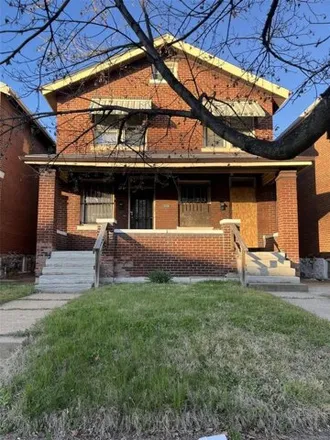 Buy this studio house on 5203 Northland Ave in Saint Louis, Missouri