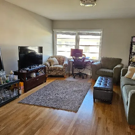 Rent this 1 bed room on 1451 Elkgrove Circle in Los Angeles, CA 90291