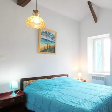 Rent this studio house on Andoulanne in 40300 Orist, France