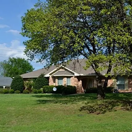 Buy this 4 bed house on 1643 Creekside Dr in Southlake, Texas