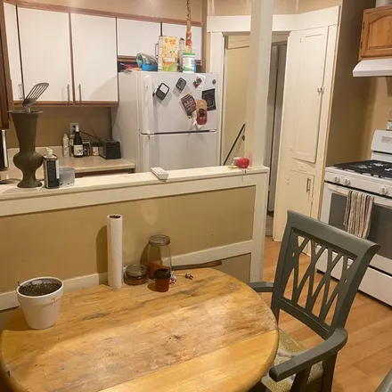 Rent this 1 bed room on 2154 MacArthur Boulevard in Oakland, CA 94602