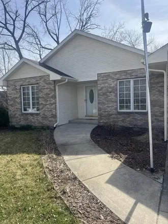 Buy this 3 bed house on 356 Candlewick Drive in Caledonia Township, IL 61065