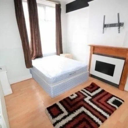 Rent this 1 bed townhouse on 57 Grosvenor Road in London, E10 6LQ