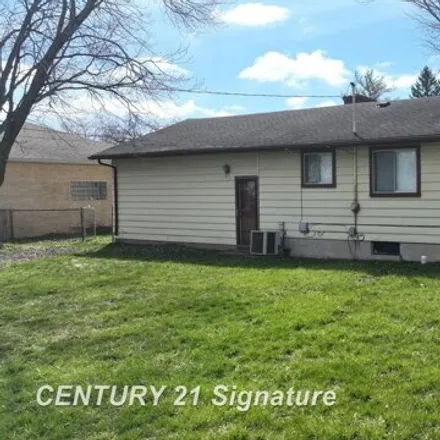 Image 7 - 4631 South Gregory Street, Buena Vista Charter Township, MI 48601, USA - House for sale