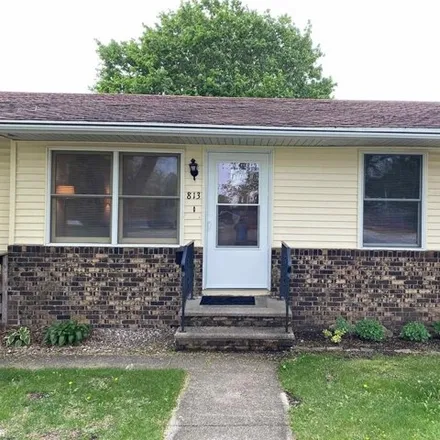 Buy this 2 bed house on 801 1st Street Southeast in Belmond, IA 50421