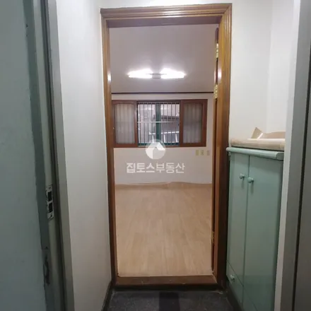 Rent this studio apartment on 서울특별시 광진구 자양동 682-34