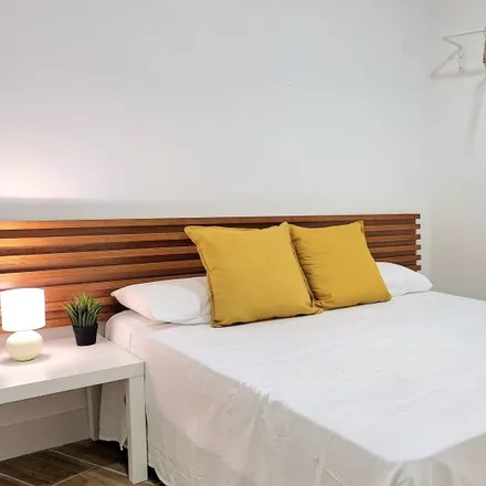 Rent this 4 bed room on Carrer de la Joventut in 08904 l'Hospitalet de Llobregat, Spain