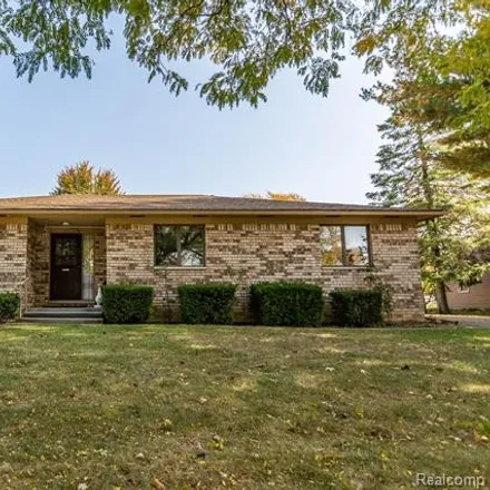 Image 1 - 37228 Rosebush Street, Sterling Heights, MI 48310, USA - House for sale