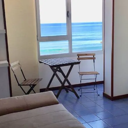Rent this 2 bed apartment on Las Palmas