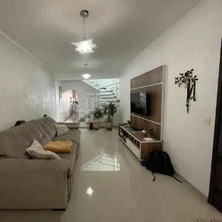 Buy this 4 bed house on Rua Maria Nicolina Bellucce Piatto in Montanhão, São Bernardo do Campo - SP