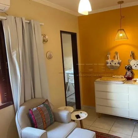 Buy this 4 bed house on Rua Hugo José de Freitas in Bosque dos Ipês, São José dos Campos - SP