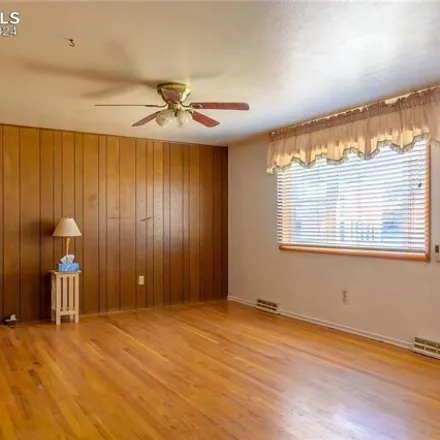 Image 6 - 122 N Claremont St, Colorado Springs, Colorado, 80909 - House for sale
