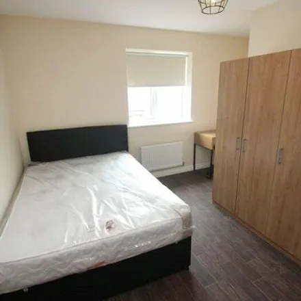 Image 4 - 35 Signals Drive, Coventry, CV3 1QS, United Kingdom - Townhouse for rent