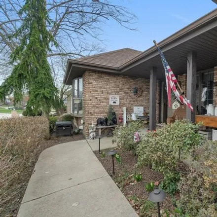 Image 2 - 10625 Maue Drive, Orland Park, Orland Township, IL 60467, USA - House for sale