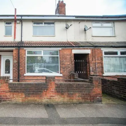 Rent this 3 bed townhouse on Perth Street West in Hull, HU5 3UF