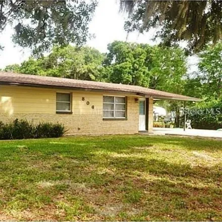 Rent this 3 bed house on 806 Elizabeth Street in Limona, Brandon