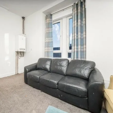 Image 3 - Queen Street, Kirkintilloch, G66 1LP, United Kingdom - Apartment for sale