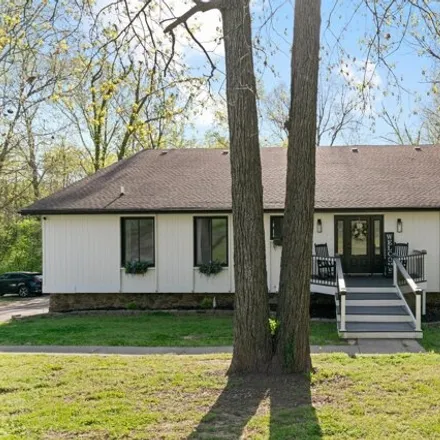Buy this 4 bed house on 360 Drawbridge Trace in McCracken County, KY 42003