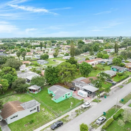 Image 6 - 3521 Northwest 210th Terrace, Lakewood Estates, Miami Gardens, FL 33056, USA - House for sale