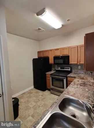 Image 7 - 7420 Hindon Circle, Milford Mill, MD 21244, USA - Apartment for rent