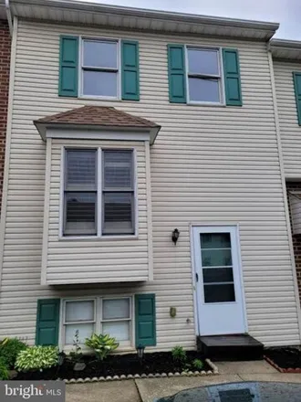 Image 1 - 152 15th Street, New Cumberland, PA 17070, USA - Townhouse for sale