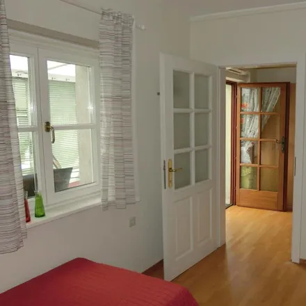Rent this 2 bed house on Statistik Austria in Guglgasse 13, 1110 Vienna