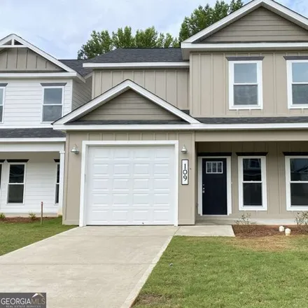 Rent this 4 bed house on unnamed road in Warner Robins, GA 31088