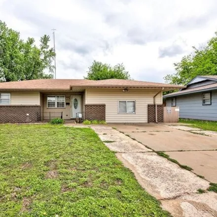 Buy this 3 bed house on 3375 Brooks Drive in Enid, OK 73701