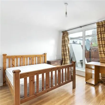 Image 4 - Verran Road, London, SW12 8BA, United Kingdom - Duplex for rent