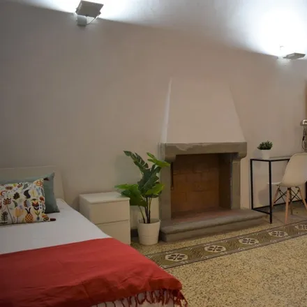 Image 2 - Enoteca Bruni, Borgo Ognissanti 25/r, 50123 Florence FI, Italy - Room for rent