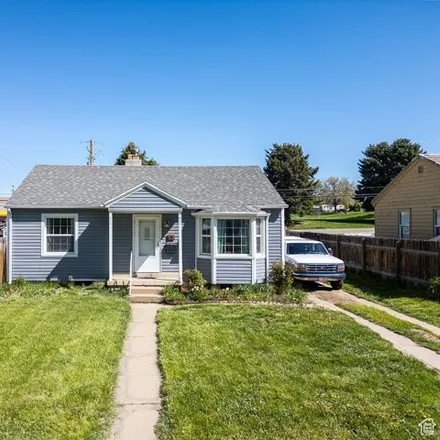 Buy this 4 bed house on 59 Lakeview Drive in Clearfield, UT 84015