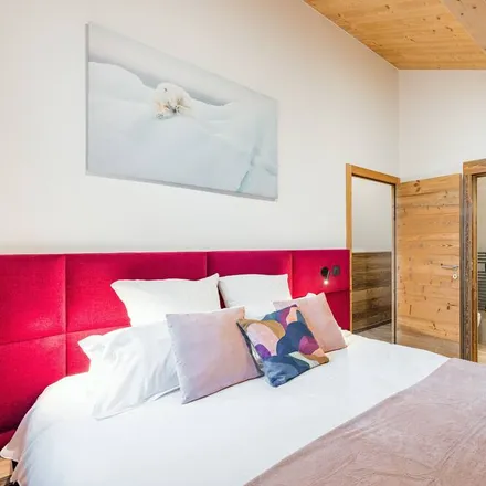 Rent this 5 bed apartment on Les Gets (Office de Tourisme) in Route du Front de Neige, 74260 Les Gets