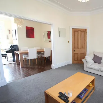 Image 7 - Park Avenue South, Harrogate, HG2 9BE, United Kingdom - Townhouse for rent