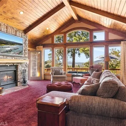 Image 5 - 43688 Yosemite Drive, Moonridge, Big Bear Lake, CA 92315, USA - House for sale