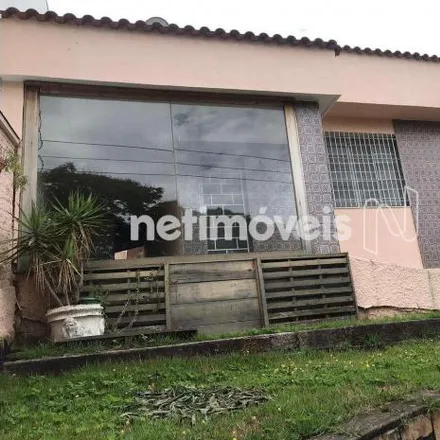 Buy this 3 bed house on Rua Mestre Pedrinho in Sede, Contagem - MG