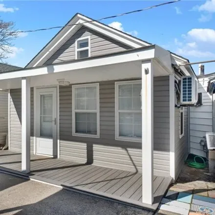 Buy this studio house on 173B Beach 109th Street in New York, NY 11694