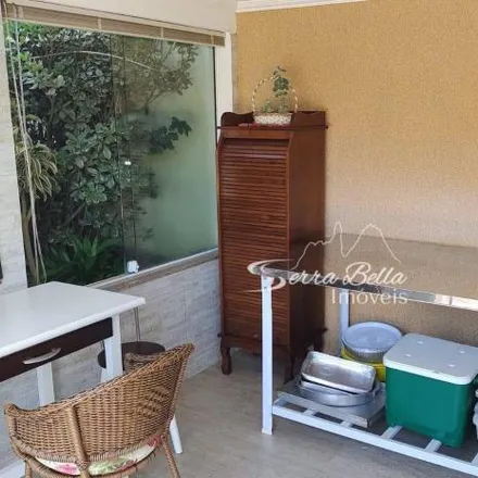 Buy this 4 bed house on Estrada Isaias Vidal in Canoas, Teresópolis - RJ