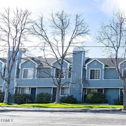 Buy this 2 bed townhouse on 2966 Fairmount Avenue in La Crescenta, CA 91214