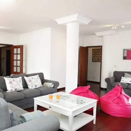Rent this 3 bed apartment on Cantinho da da Guia in Rua do Farol, 2750-299 Cascais