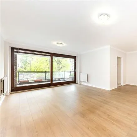 Rent this 2 bed room on Hamilton House in 1 Hall Road, London