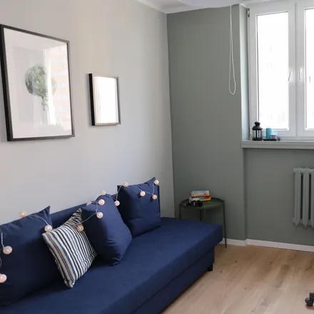 Rent this 8 bed room on Zwierzyniecka 3 in 00-719 Warsaw, Poland