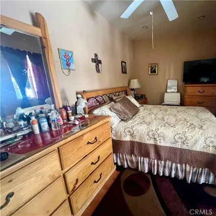 Image 5 - 814 E 27th St, Los Angeles, California, 90011 - House for sale