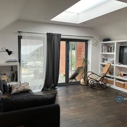 Rent this 2 bed apartment on 2 Micklethwaite Road in London, SW6 1QE
